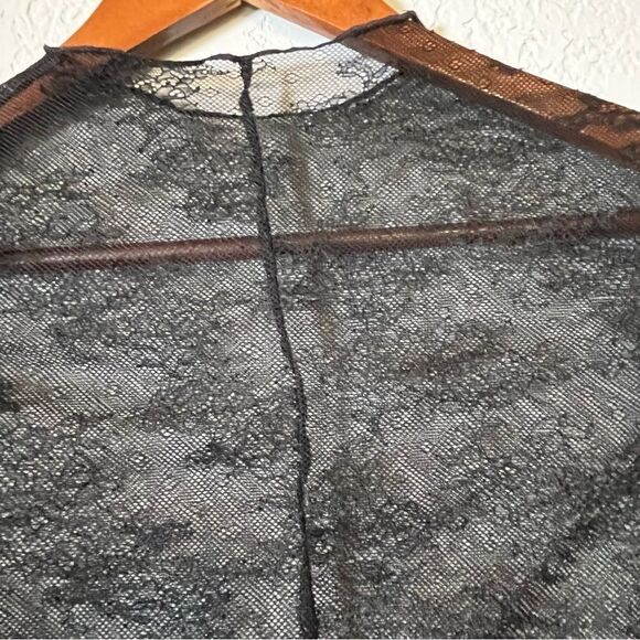 Women's NWT Black Lace Semi Sheer Long Sleeve Top - Picture 5 of 8